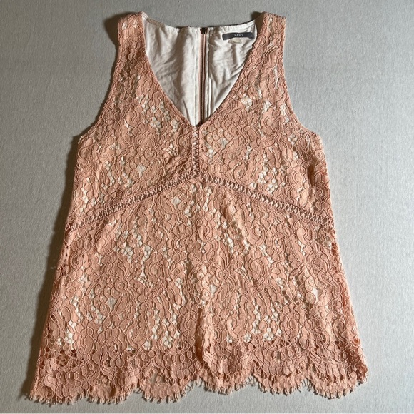 Anthropologie Tart Peach Eyelet Lace Floral Blouse w/ Brass Zipper Size Large - Picture 1 of 7
